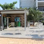 Bari Suite At Royal Park
